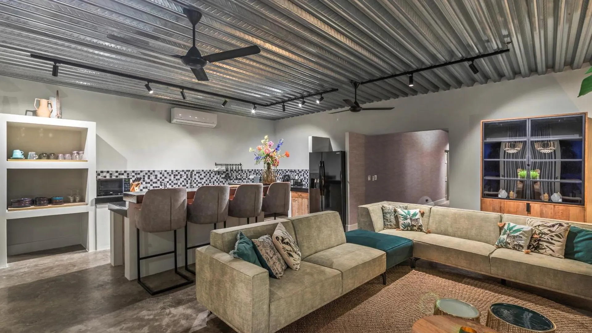 Daire Appartement Pietermaai Met Prive Zwembad Willemstad